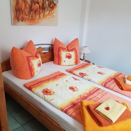 Ferienwohnung Burgenblick Тале Екстериор снимка
