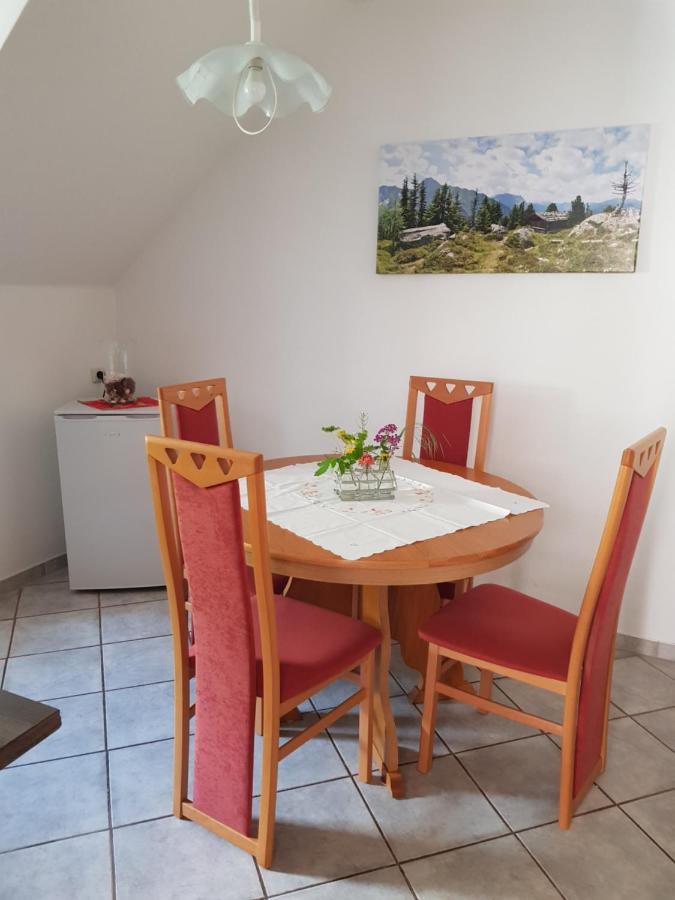Ferienwohnung Burgenblick Тале Екстериор снимка